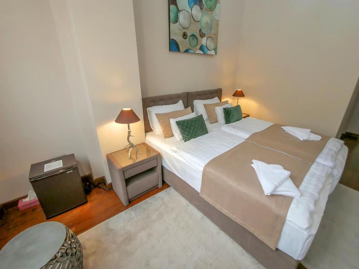 Belga Boutique Panzio Hotel 3*